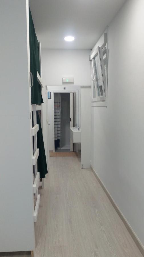 Fonte Dos Aloques Hostel Porrino Bagian luar foto